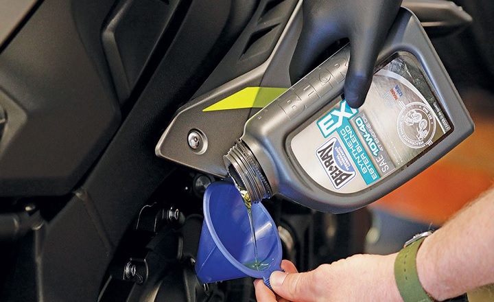 Can I Use Car Oil in my 4 Stroke Motorcycle?